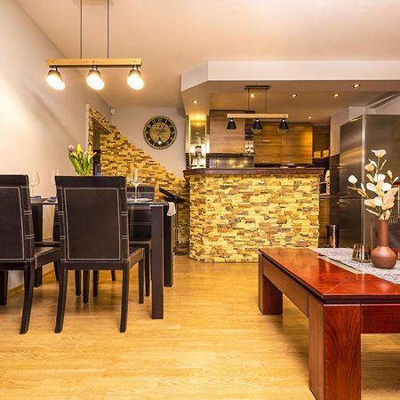 1Bd Apartment - 5 Mins To The City Centre By Flat Mаnager 普罗夫迪夫 外观 照片