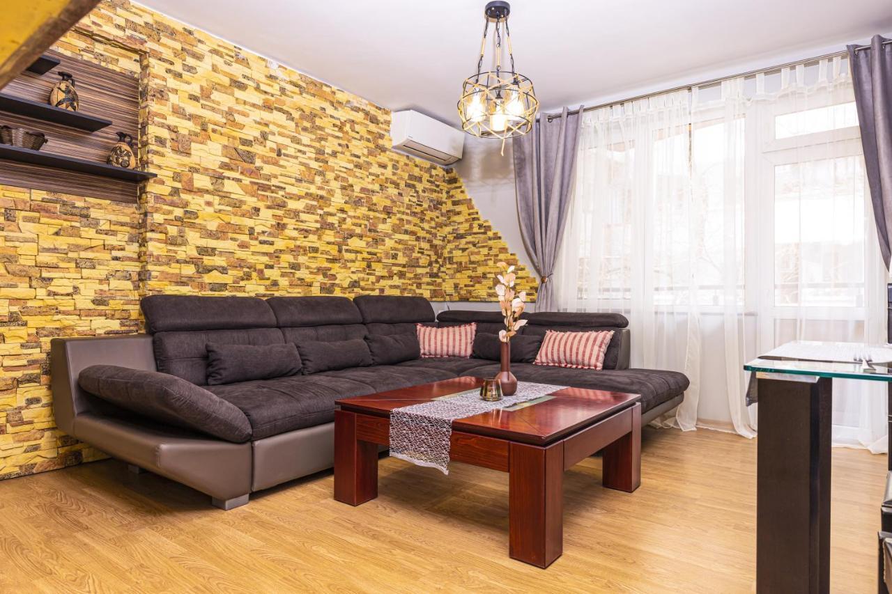 1Bd Apartment - 5 Mins To The City Centre By Flat Mаnager 普罗夫迪夫 外观 照片
