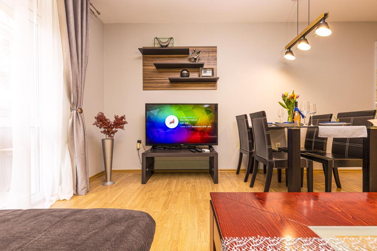 1Bd Apartment - 5 Mins To The City Centre By Flat Mаnager 普罗夫迪夫 外观 照片