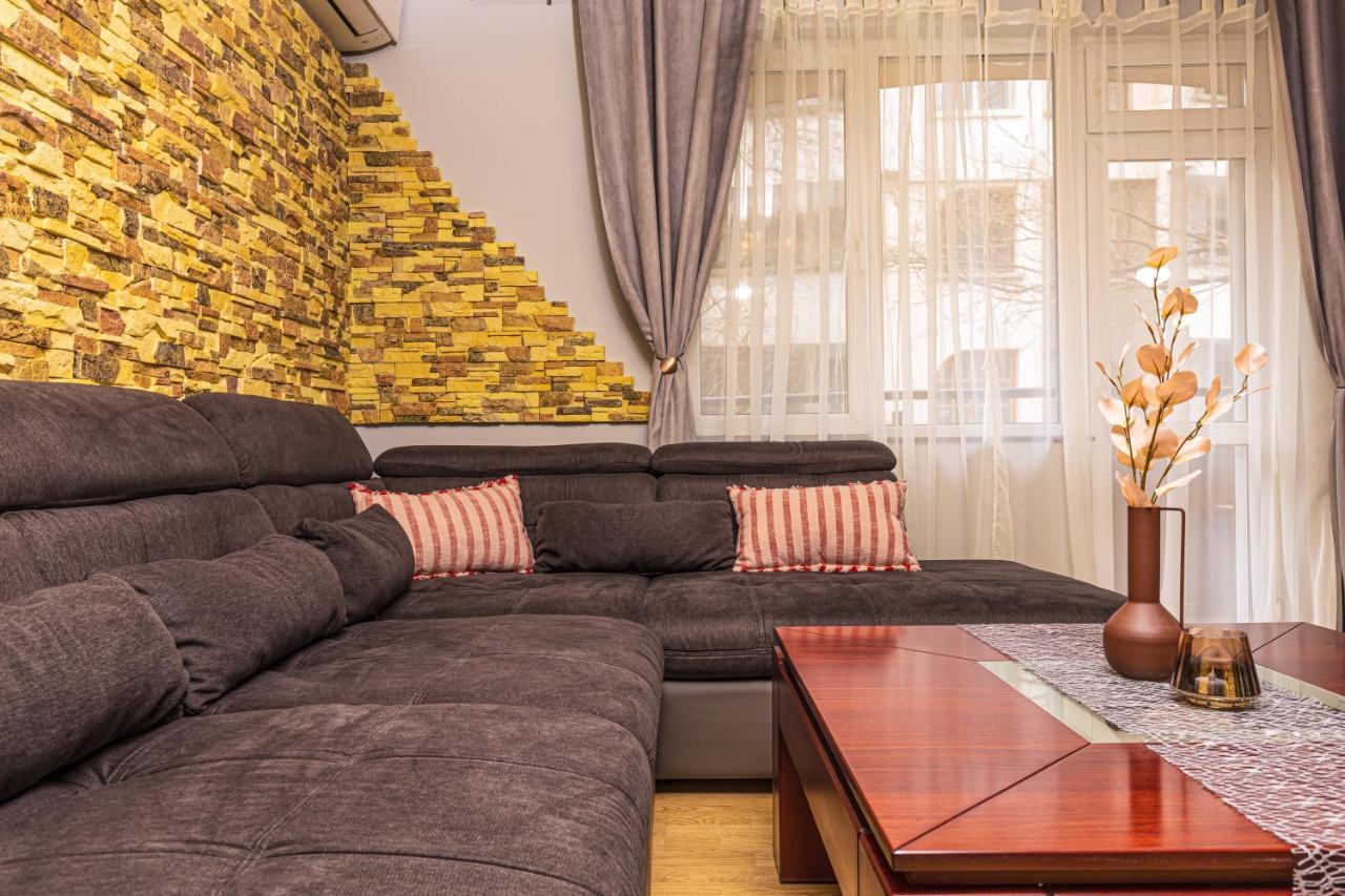1Bd Apartment - 5 Mins To The City Centre By Flat Mаnager 普罗夫迪夫 外观 照片